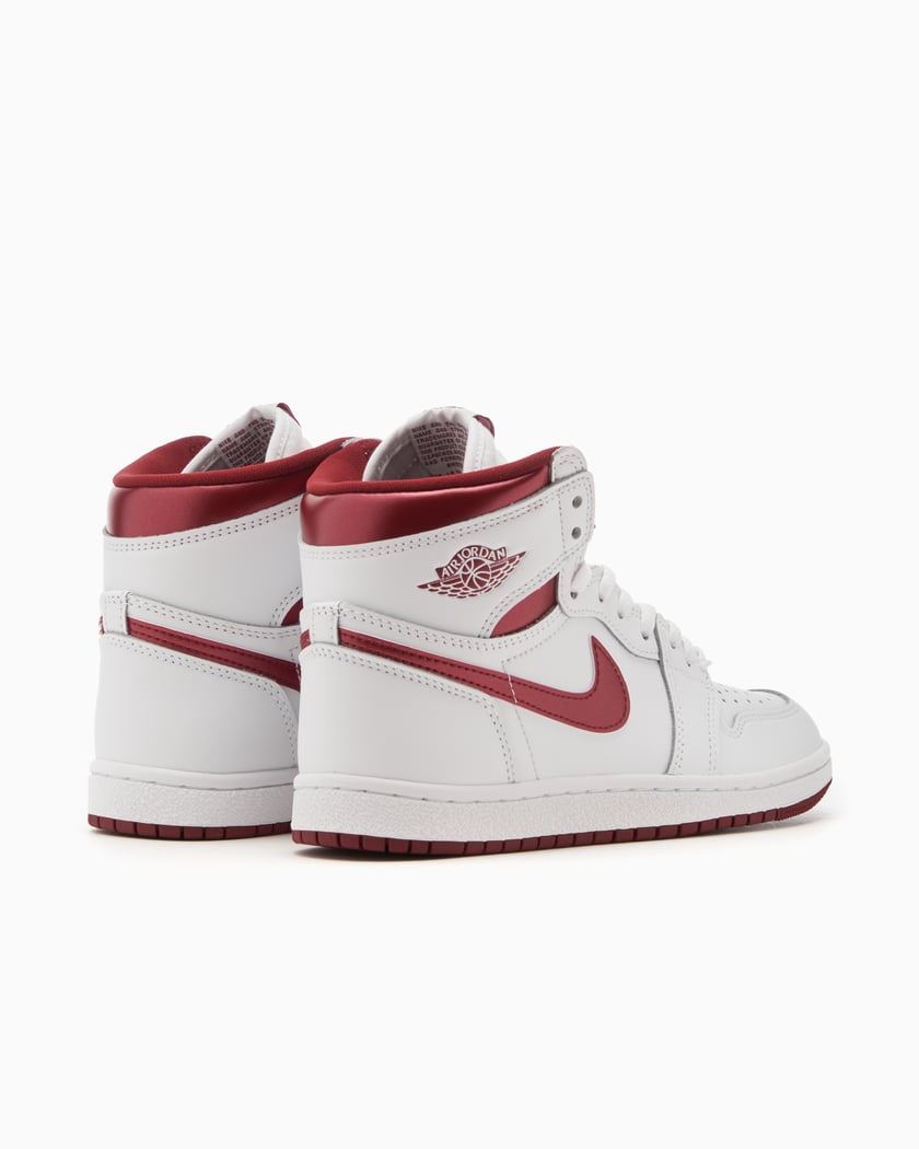 新品　2016 AIR JORDAN 1 RETRO HIGH OG BG 85 Air Jordan 1 Retro High '85: Full Look at Every OG Colorway