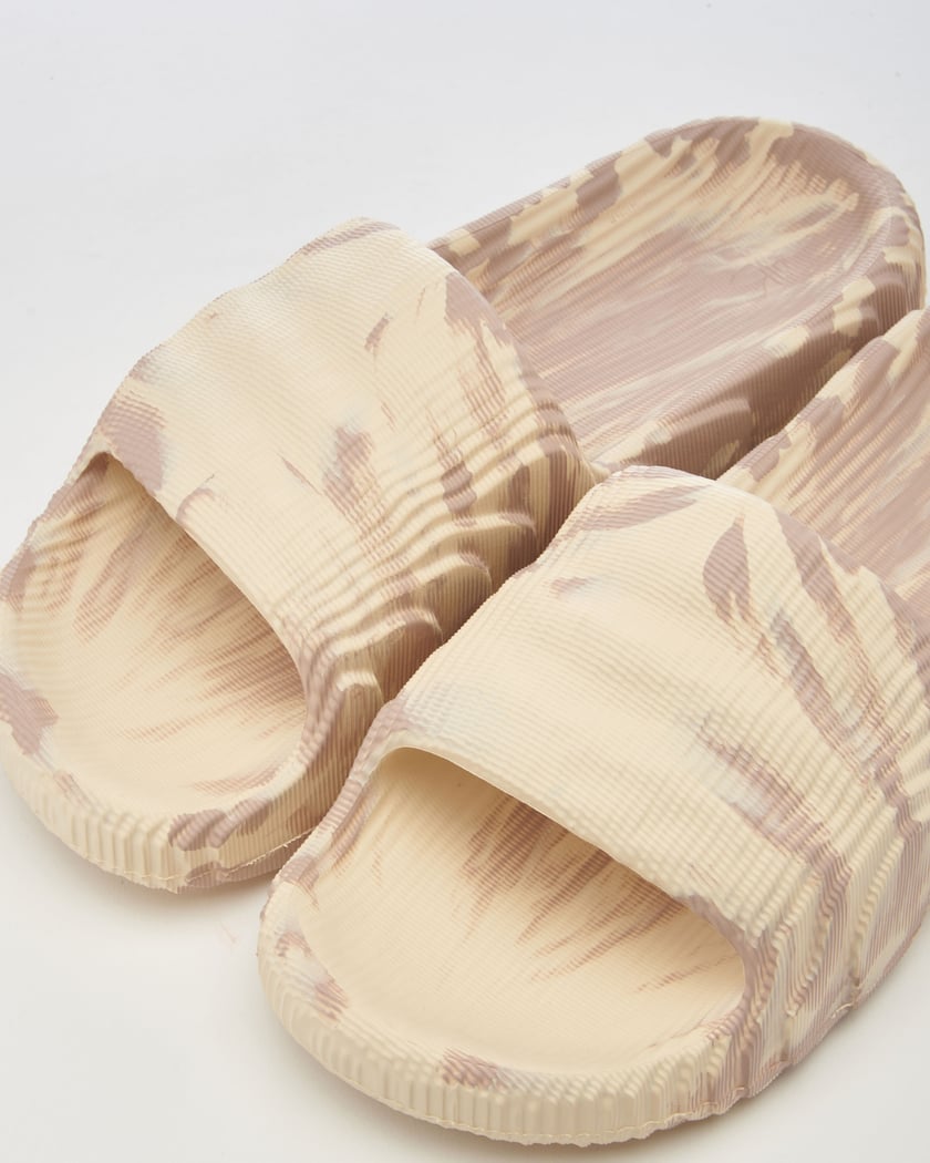 Adilette heren deals