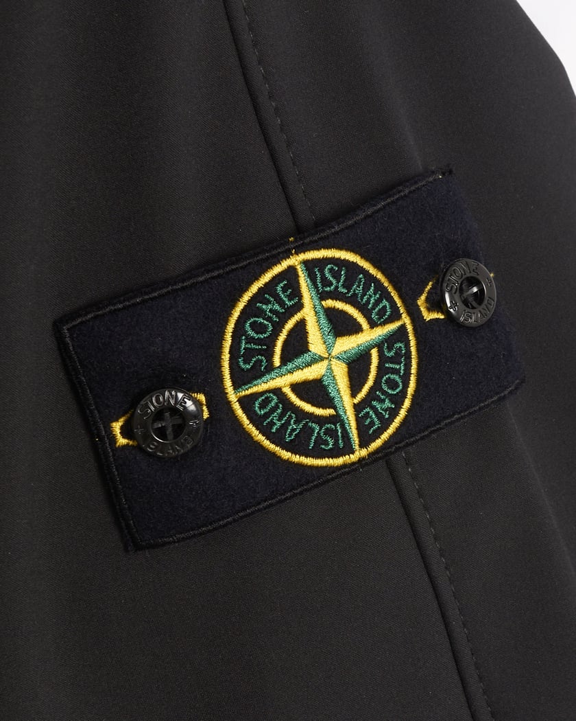 Stone Island Logo Patch Men s Soft Shell Hooded Jacket Negro 781540927 V0029 FOOTDISTRICT