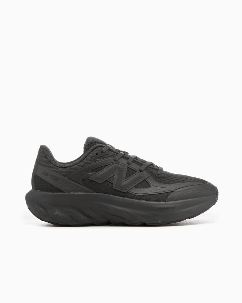 New Balance MT10 OAC Vibram Black MT10OAC | FOOTDISTRICT