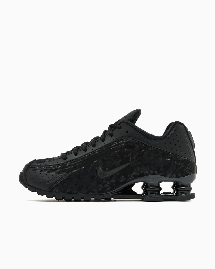 【ファッション通販】 Shox Women's Nike R4 FOOTDISTRICT | HV0934-002 Black 靴