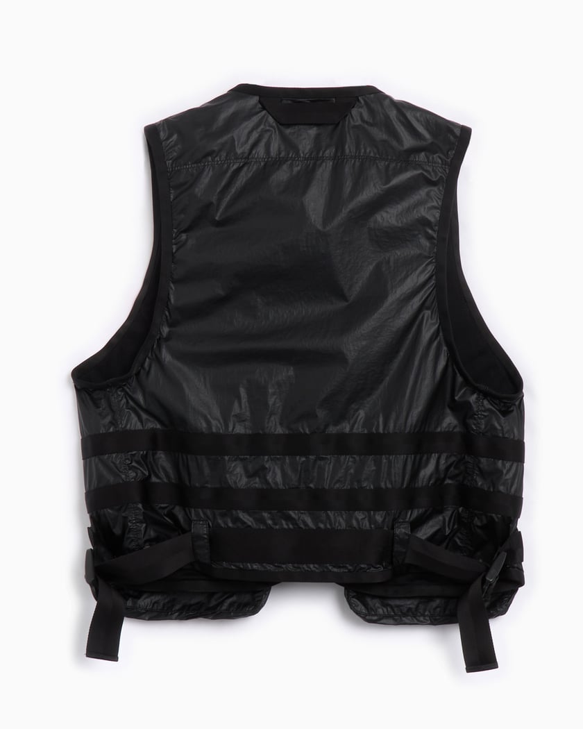C.P. COMPANY ブラック ベスト　Multipocket Vest C.P. COMPANY ブラック ベスト Multipocket Vest