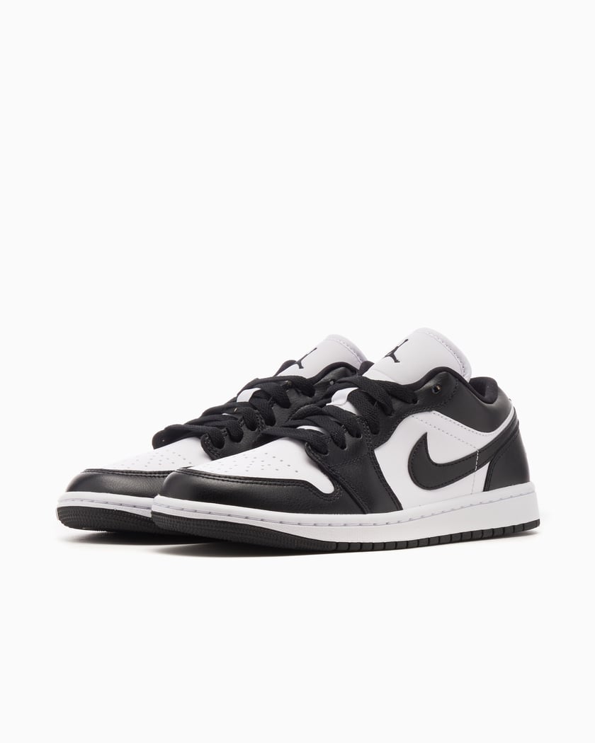 Air Jordan Women s 1 Low Panda Schwarz DC0774 101 FOOTDISTRICT