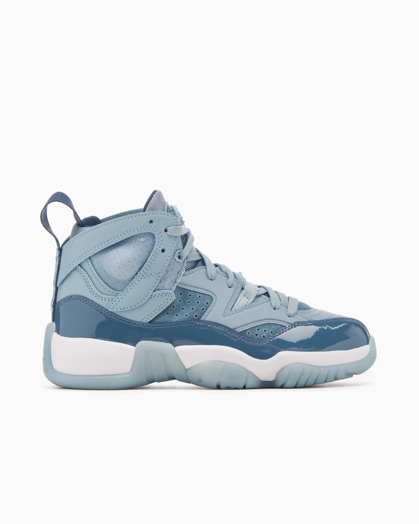 Jordan Women s Jumpman Two Trey Blue DR9631 400 FOOTDISTRICT
