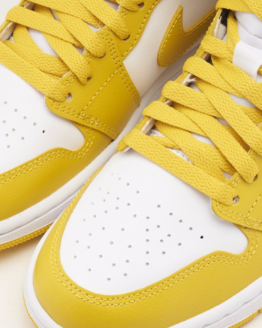 Jordan shoes yellow color sales