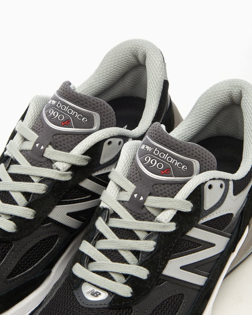 New Balance M990v6 BK6