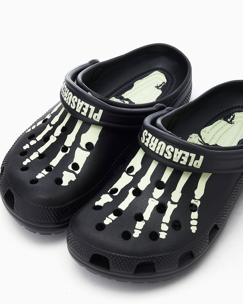 Pleasures x crocs on sale