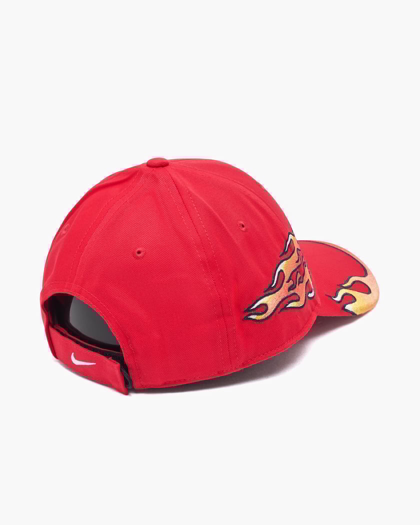 nike cap red color