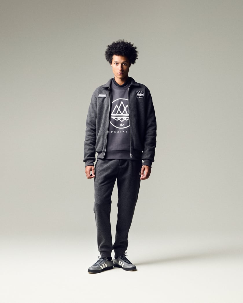Black Friday Sweatshirts FOOTDISTRICT