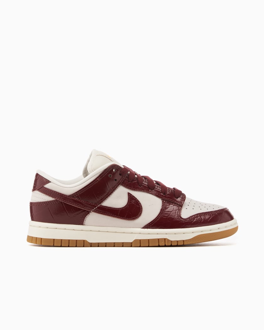 Nike Women s Dunk Low LX Burdeos Blanco FJ2260 004 FOOTDISTRICT