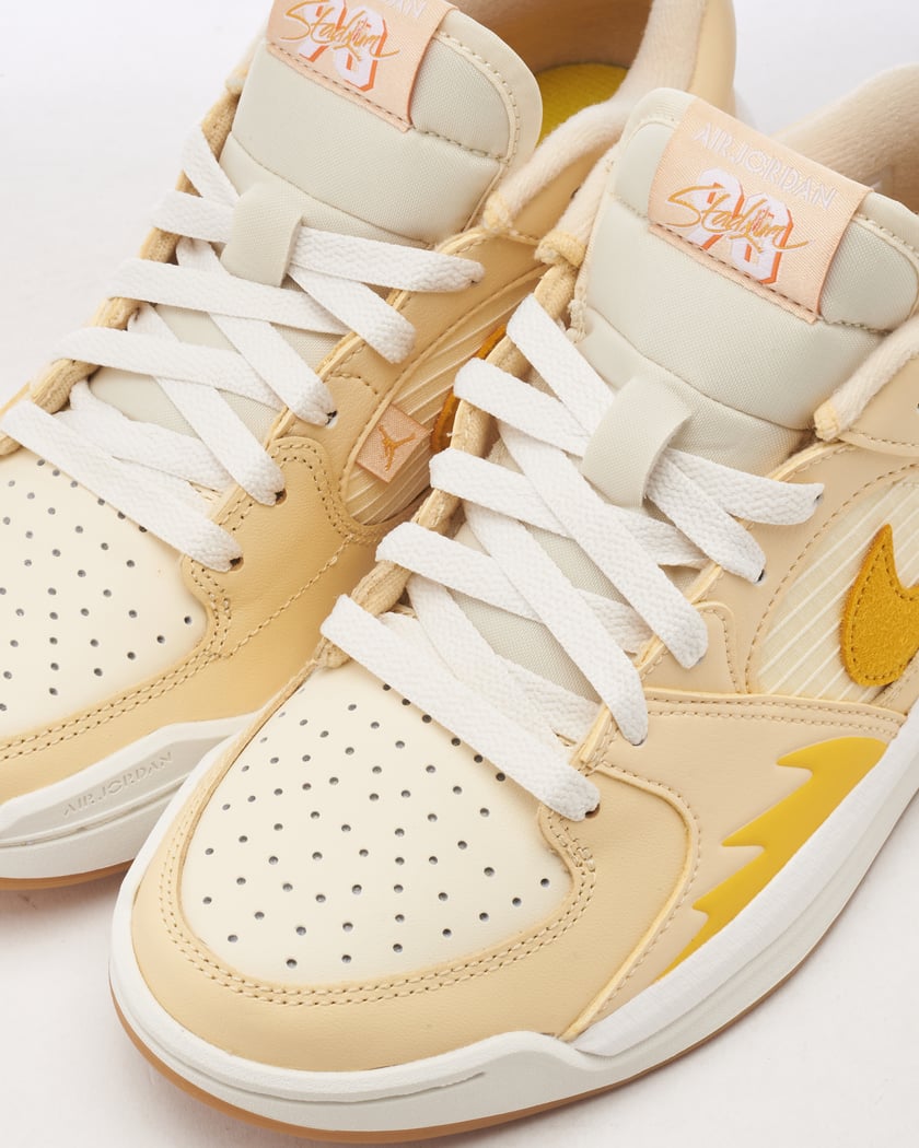 Jordan Women's Stadium 90 Amarillo FN0584-200 FOOTDISTRICT