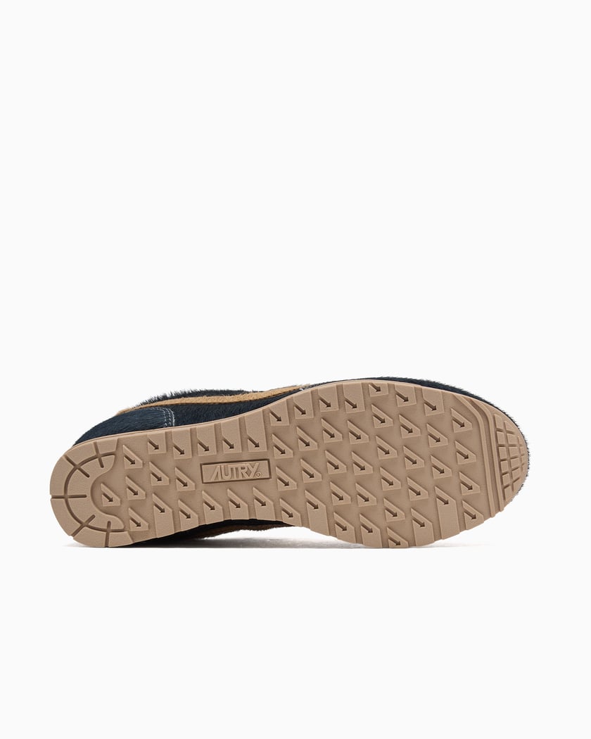 Autry Women's Windspin Low Beige, Blue WSLWYN02 | FOOTDISTRICT