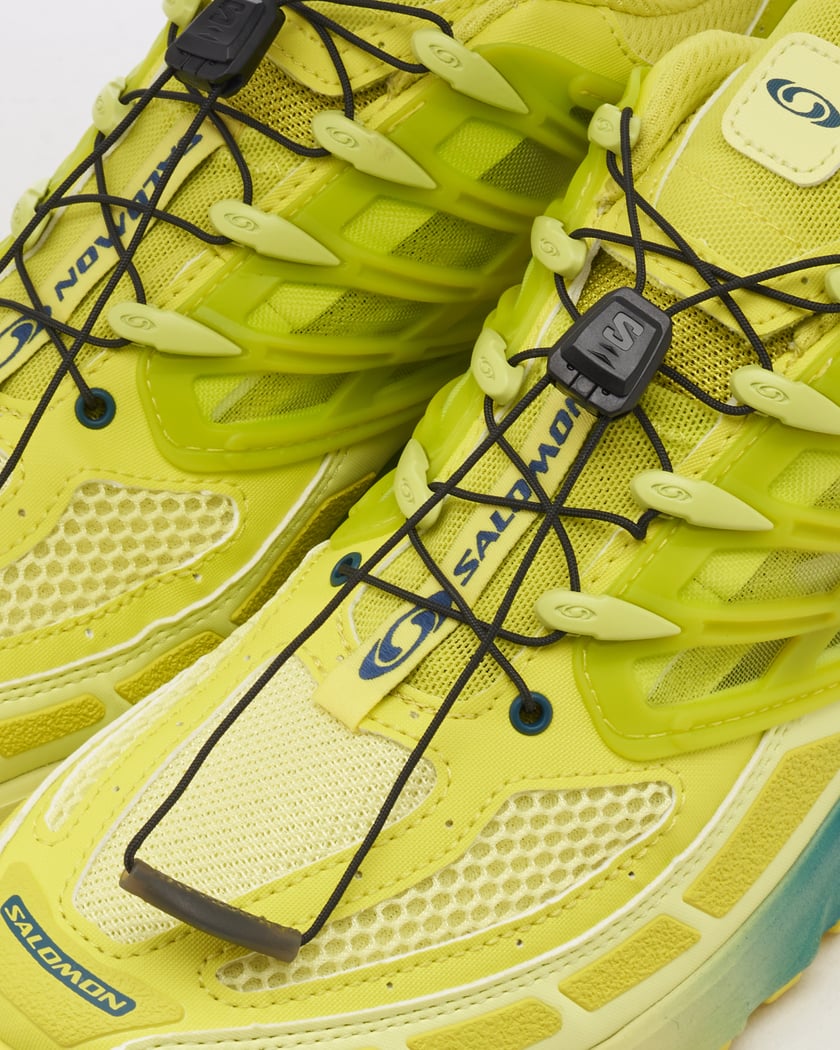 Salomon shoes yellow top