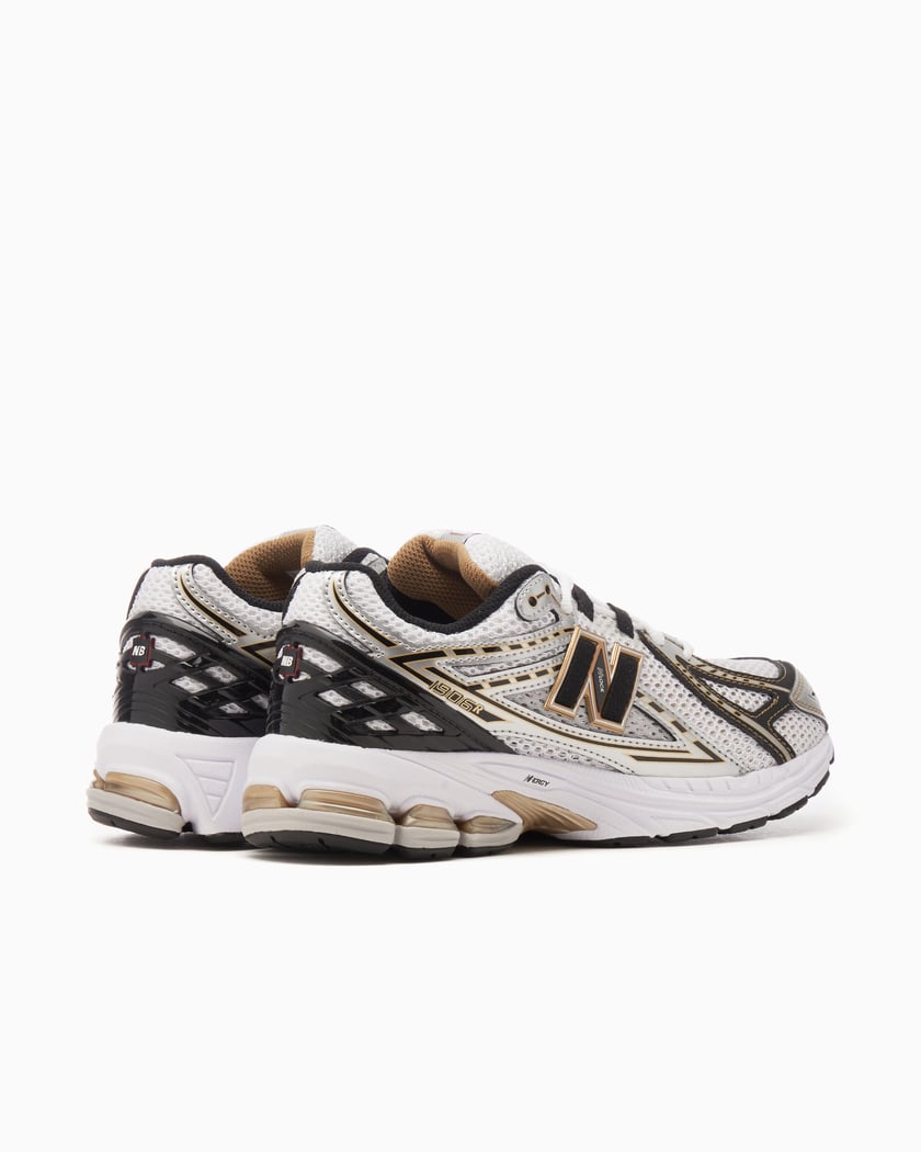 New balance 220 kids 2025