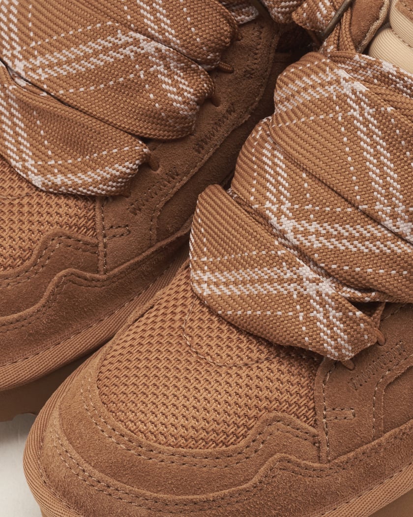 UGG® Lowmel Women's Boots Brown 1144032-CHE | FOOTDISTRICT