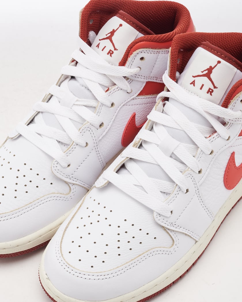 Air mid jordan 1 discount