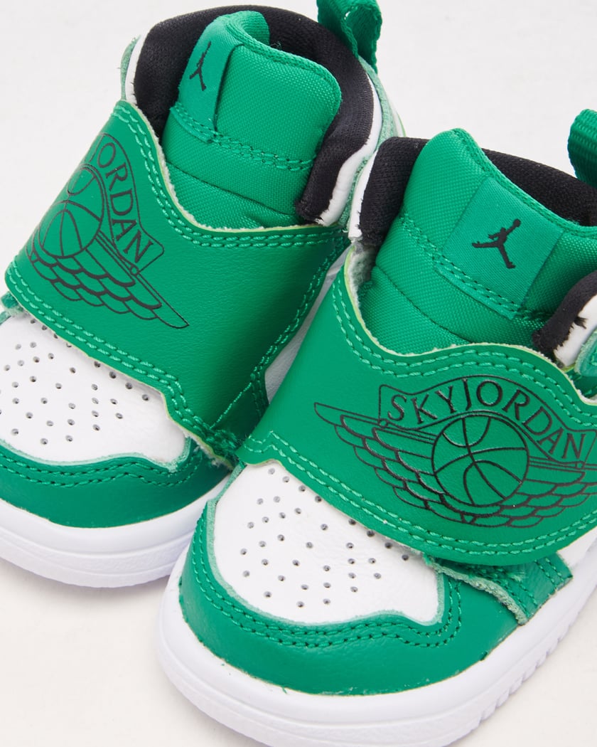 Jordan Sky 1 TD Lucky Green