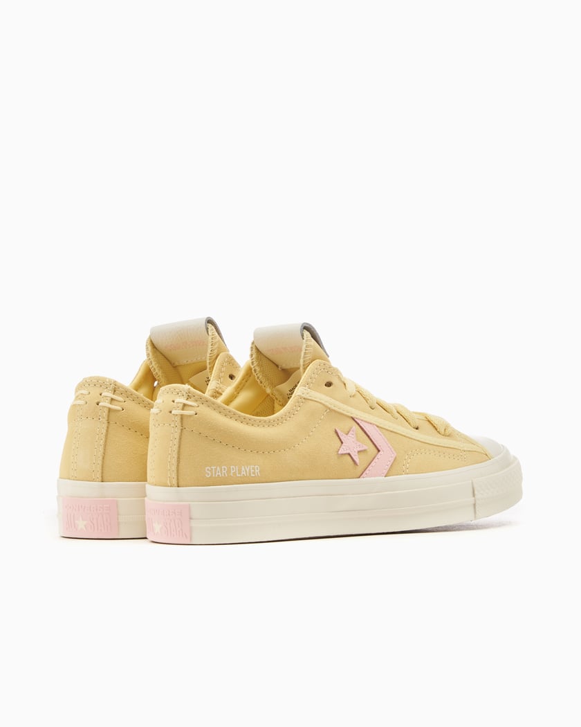 Converse Star Player 76 OX Giallo A10146C FOOTDISTRICT