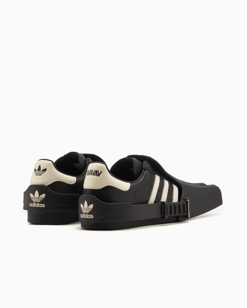 adidas Originals x AVAVAV Women s Superfinger Superstar
