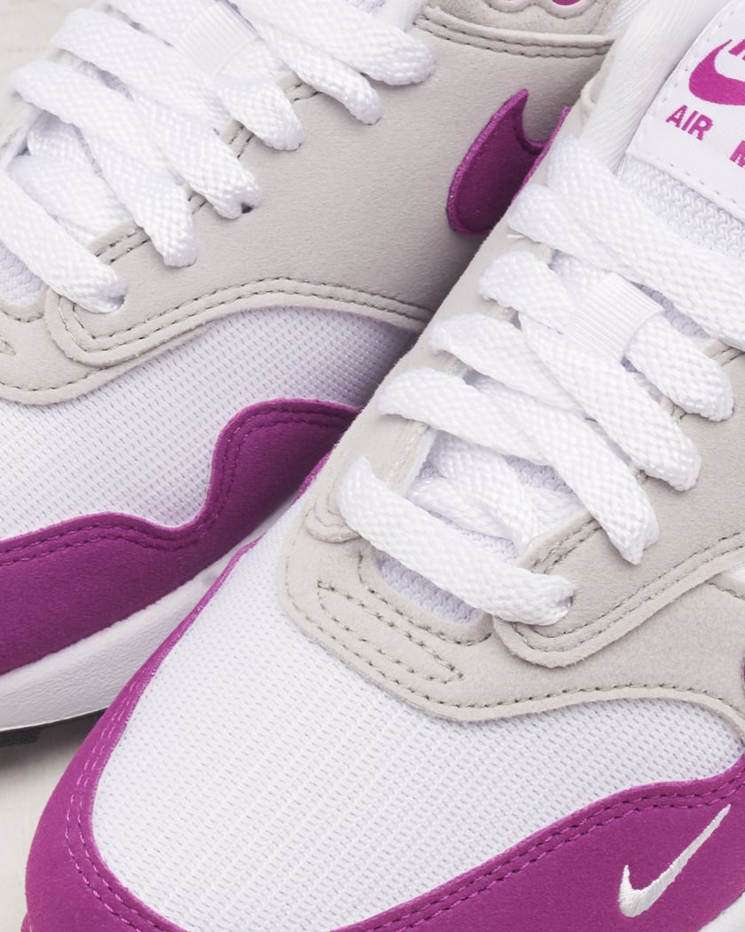 Nike Women s Air Max 1 87 T Bold Berry WeiB HF1194 101 FOOTDISTRICT