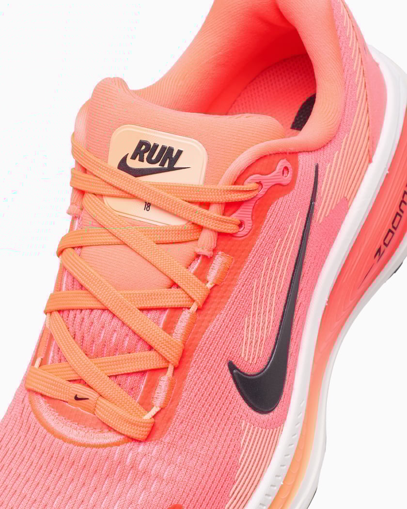 Nike Women's Vomero 18 Orange HM6804-803 | FOOTDISTRICT