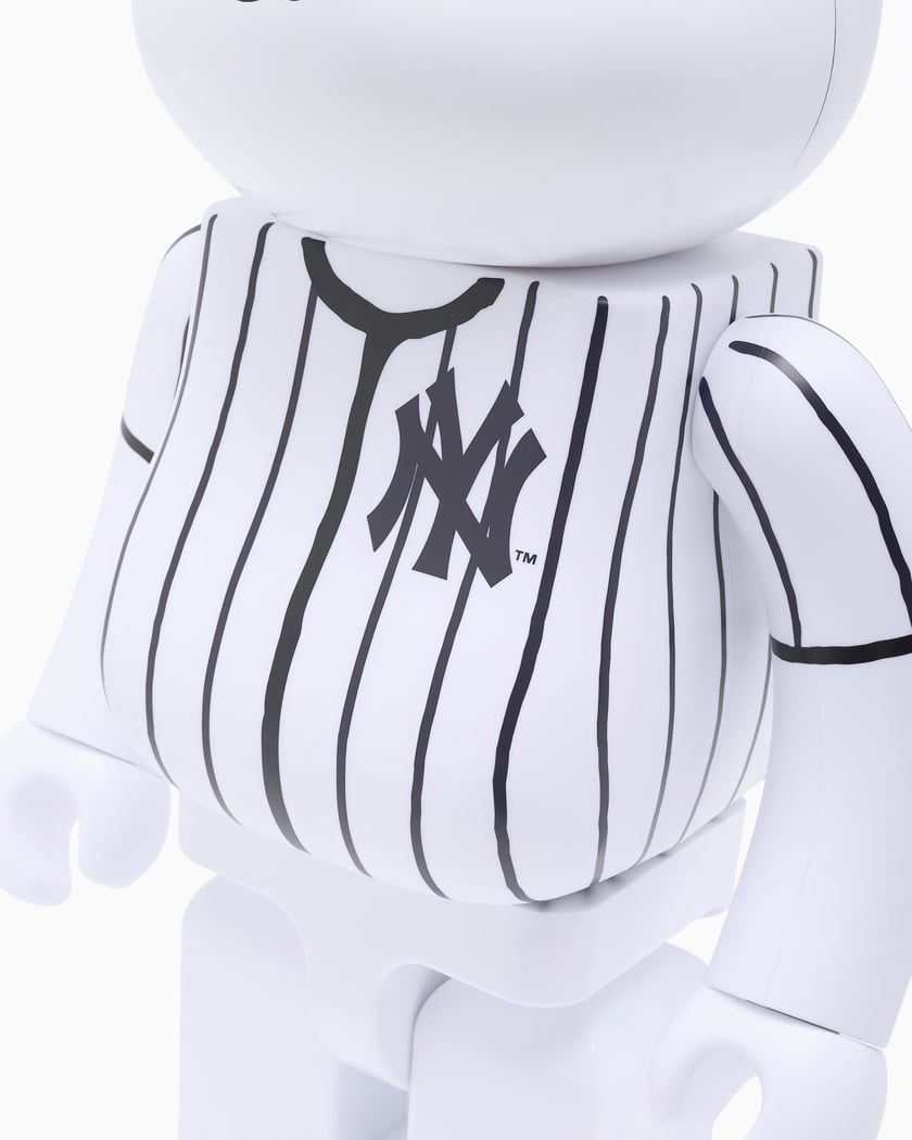 Medicom Toy Be@rbrick MLB x Peanuts Snoopy (New York Yankees
