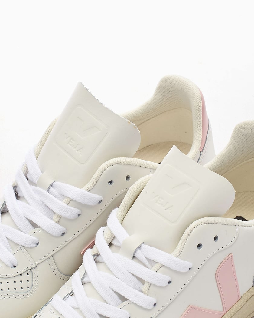 Leather veja discount