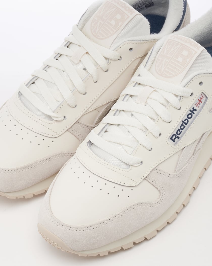 Reebok Classic Leather Gris 100032773 FOOTDISTRICT