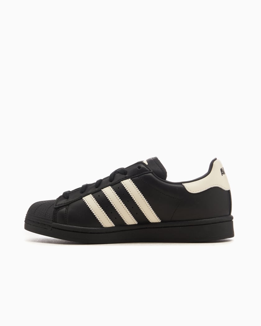 adidas Originals x AVAVAV Women s Superfinger Superstar