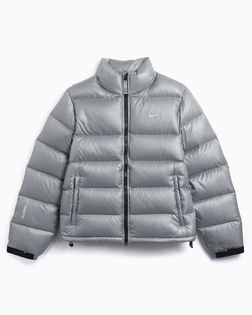 Nike x Drake NOCTA NRG CS Unisex Puffer Jacket Verde FN8196 330 FOOTDISTRICT