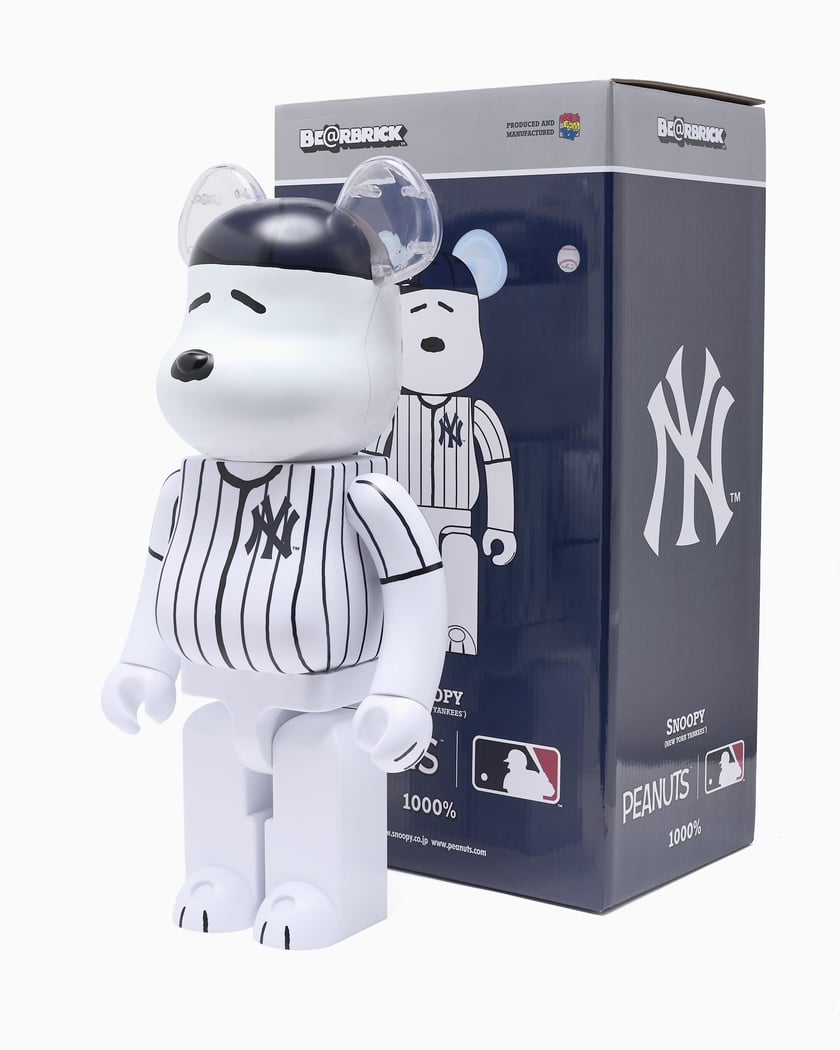 Medicom Toy Be@rbrick MLB x Peanuts Snoopy (New York Yankees