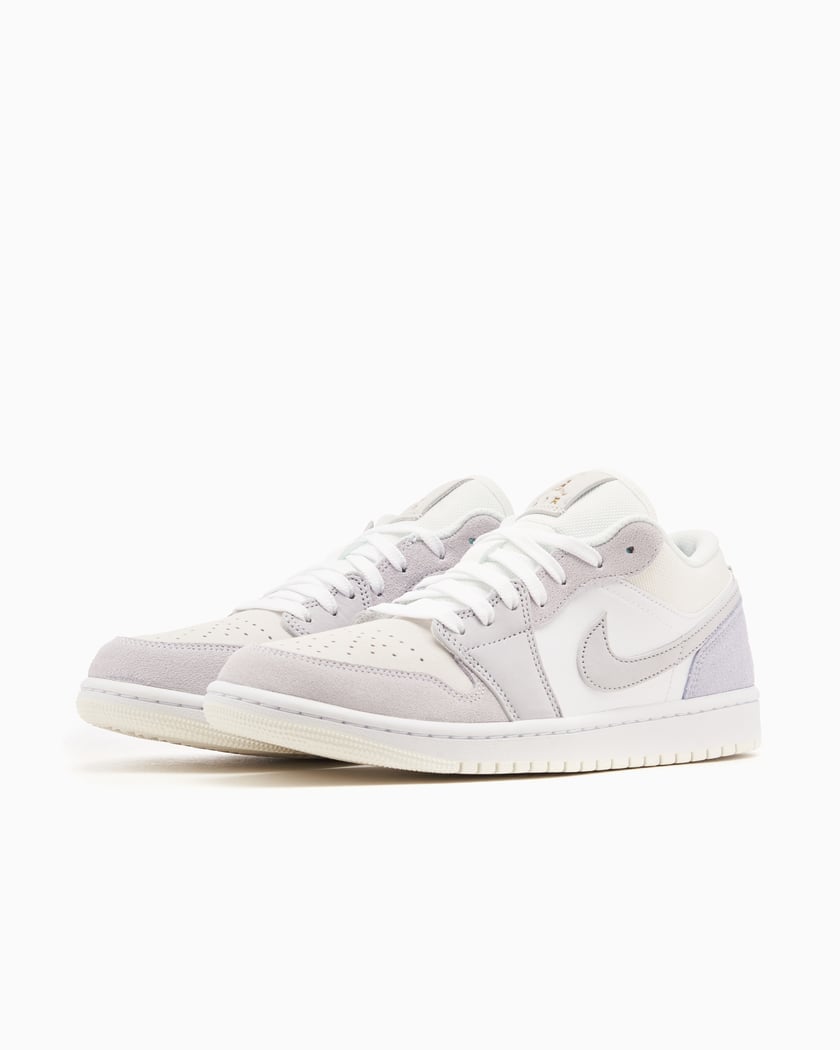 Jordan all white 1 deals