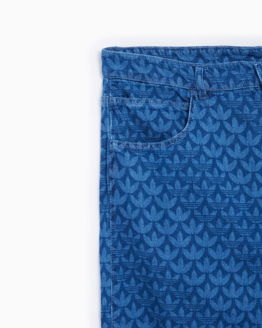 adidas Originals Men s Monogram Pants Blau IX6720 FOOTDISTRICT