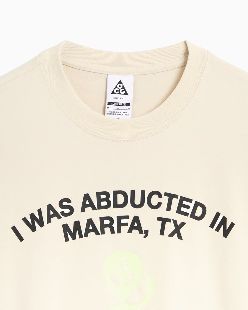 Nike ACG Alien Graphic Relaxed Men's T-Shirt Beige HV2168