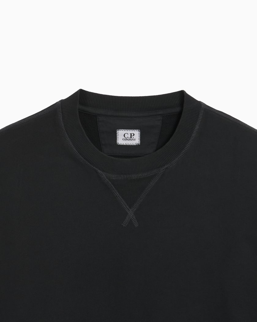 CP Company Men s Diagonal Raised Fleece Mixed Quilted Crew Neck Sweatshirt