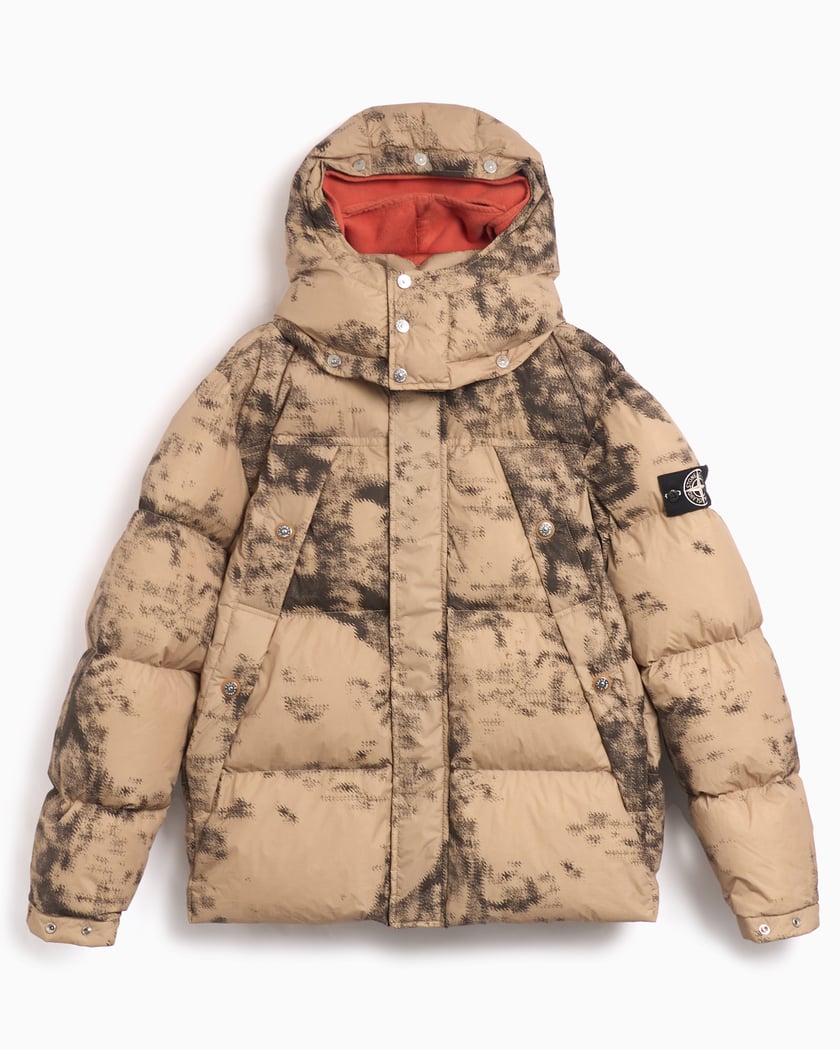 Stone Island Men s Down Jacket Beige 8115462E1 V0092 FOOTDISTRICT