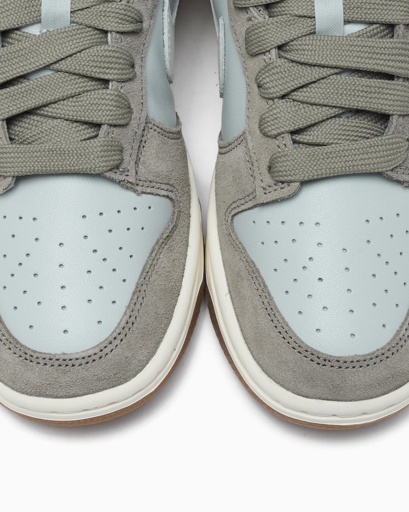 DUN(ドゥアン)2065 Nike Dunk Low 'Winter Storm' – Puffer Reds