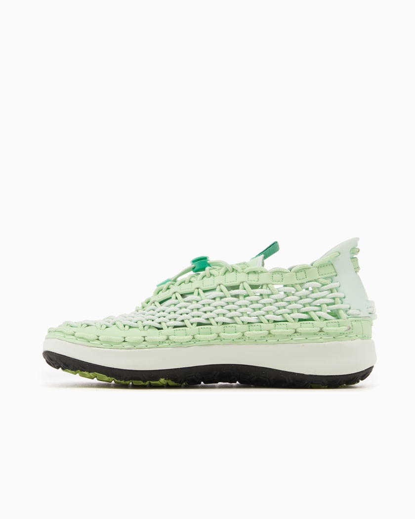 新品 NIKE ACG WATERCAT+ イエロー 32cm 新品 NIKE ACG WATERCAT+ イエロー 32cm - メルカリ