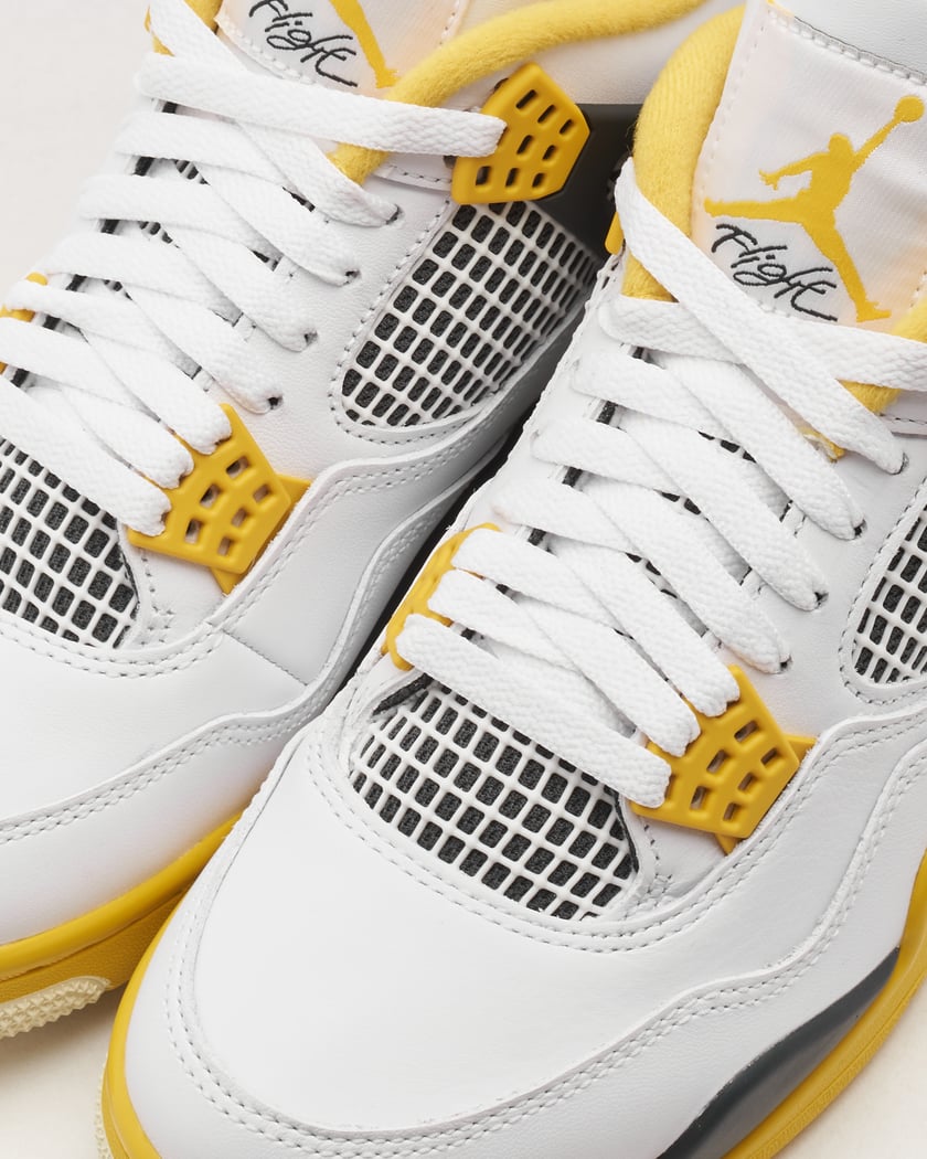 Air jordan 4 retro women's shoe hot sale