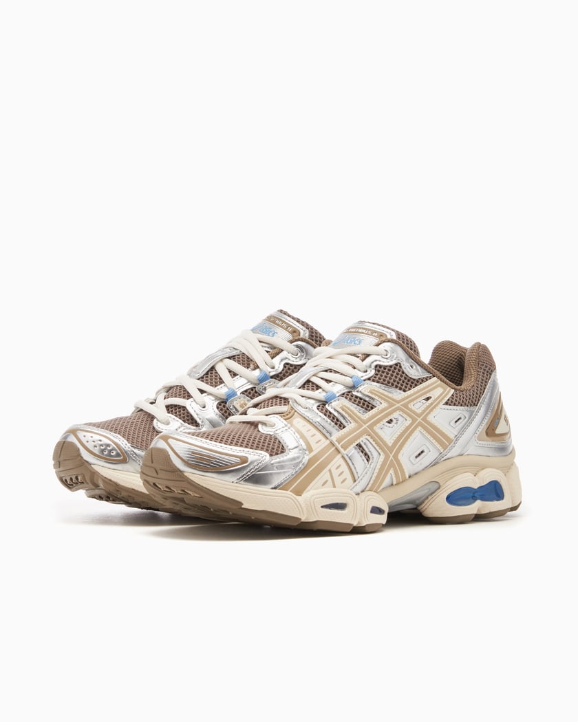 ASICS Women s Gel Nimbus 9 Marrone Bianco 1202A278 200 FOOTDISTRICT