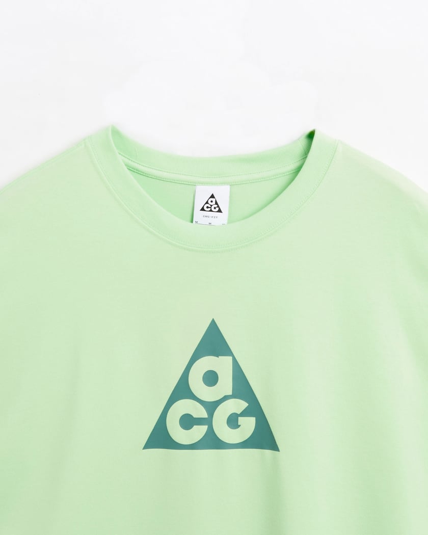 Nike acg logo tee store