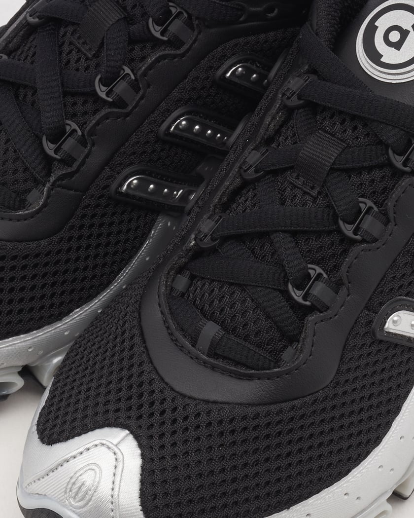 Adidas shoes logo nike clearance