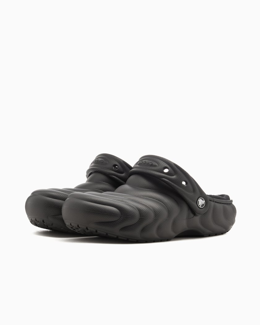 ■CROCS■ Classic Lined Overpuff Clog Nightfall 21005948I 21 Classic Lined Overpuff Clog - Crocs