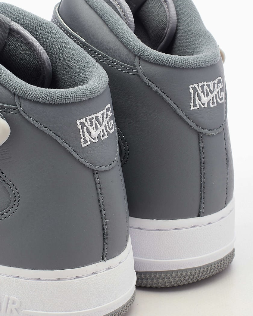 Nike mens air on sale force 1 7 qs