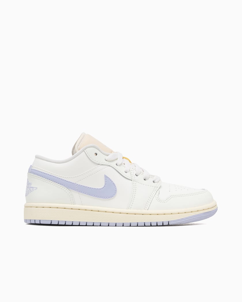 Air Jordan Women's Low Blanc DC0774-106 FOOTDISTRICT