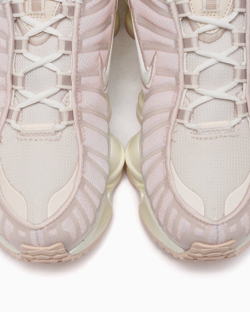 Nike Shoebox New Arrivals 219 Nike Women's Shox TL Beige, Blanco
