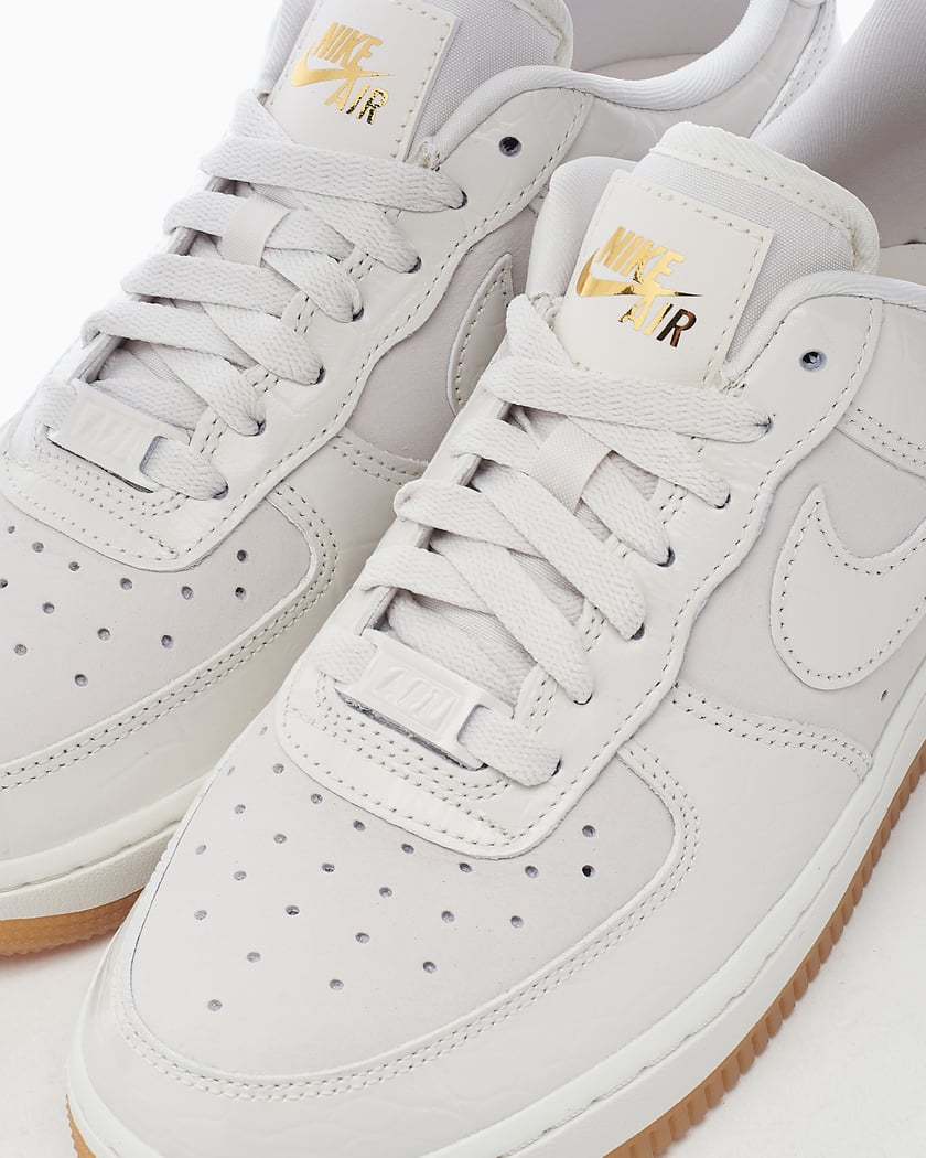 Nike Women s Air Force 1 07 LX Phantom