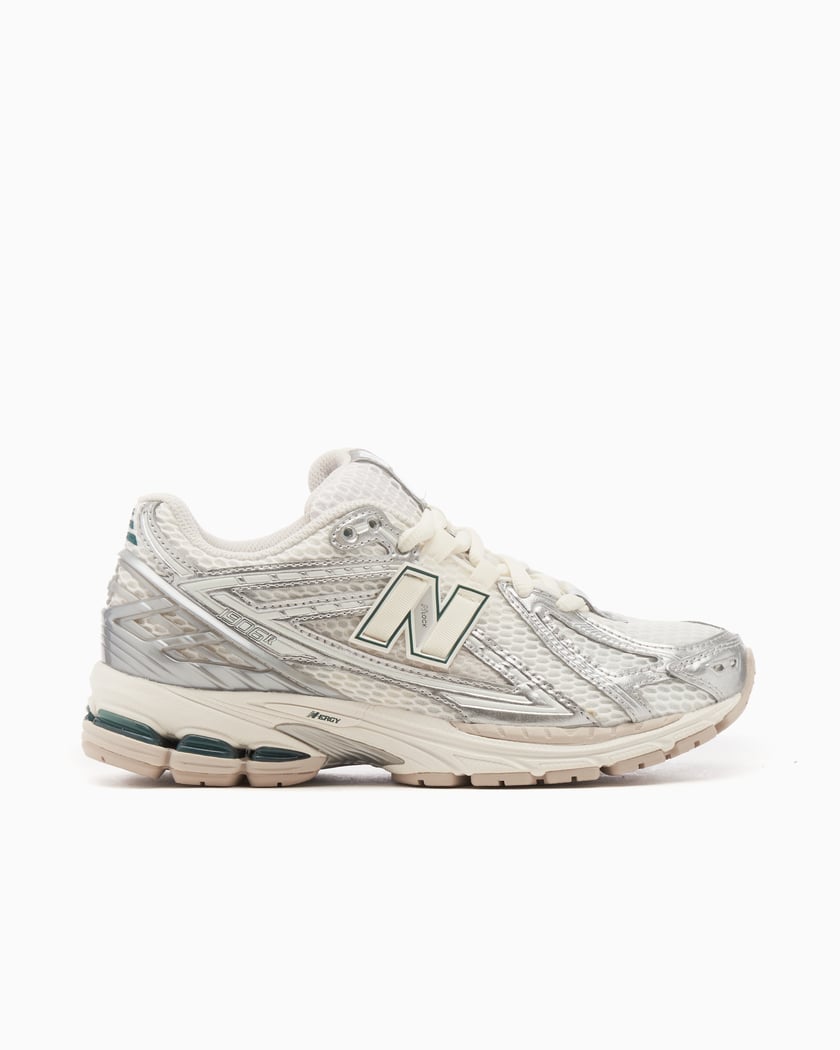 New Balance M1906 REE Plateado M1906REE FOOTDISTRICT