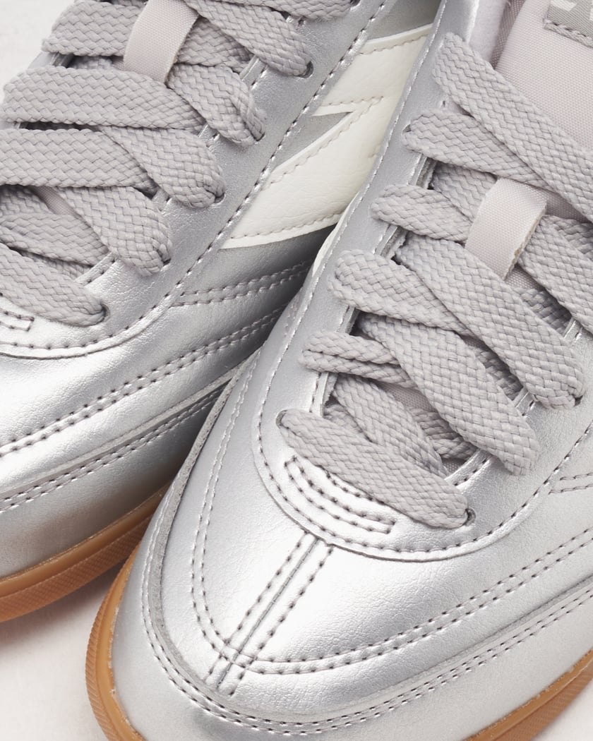 New Balance URC42 CA Silver colored URC42CA | FOOTDISTRICT New Balance URC42 CA Silver colored URC42CA | FOOTDISTRICT