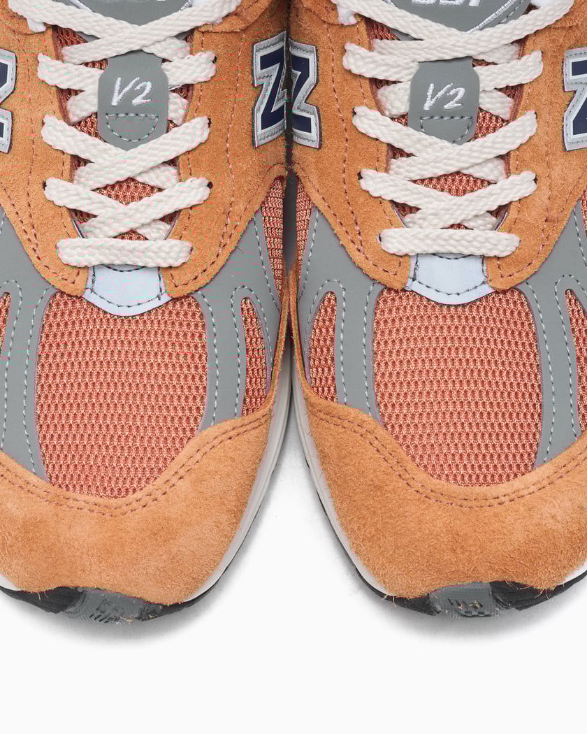 New Balance U991v2 OV2 